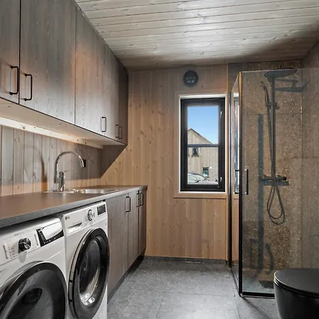 Nedre-hydla 38 Premium 4* Stryn